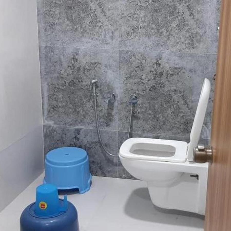 Hotel Mansarovar,Вадодара Екстер'єр фото